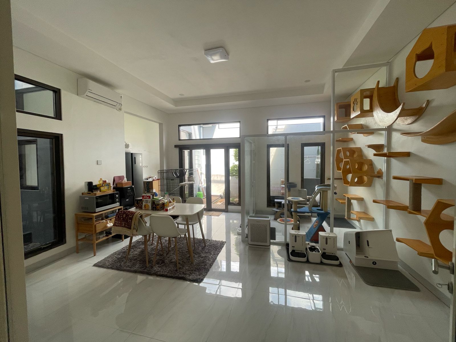 Rumah Semi Furnished Di Jual di Grand Taruma Karawang